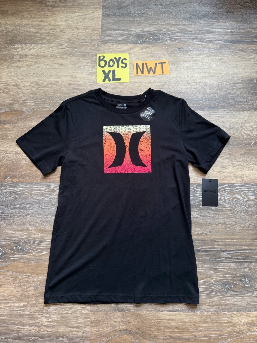 NWT Hurley Boys Black Graphic Logo Tee - XL